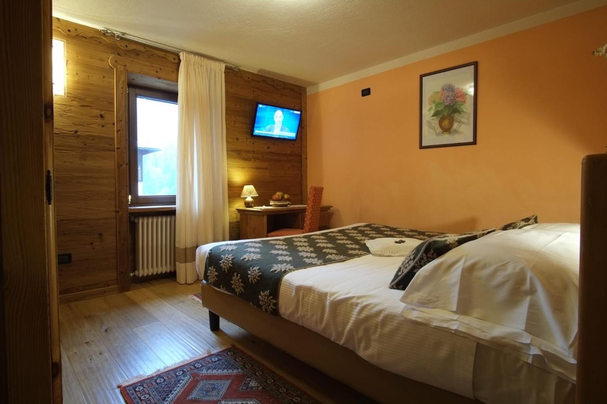 Hotel Granta Parey Rhêmes-Notre-Dame Kültér fotó