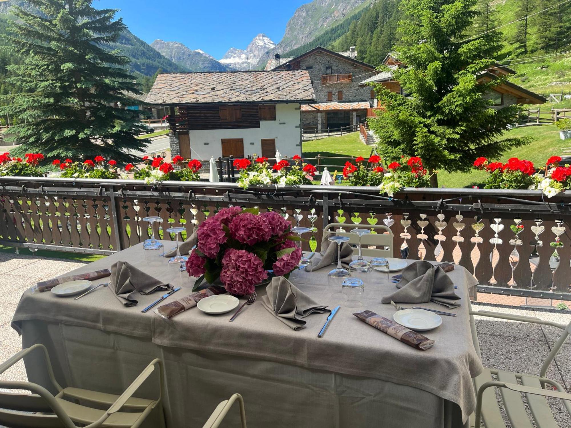 Hotel Granta Parey Rhêmes-Notre-Dame Kültér fotó